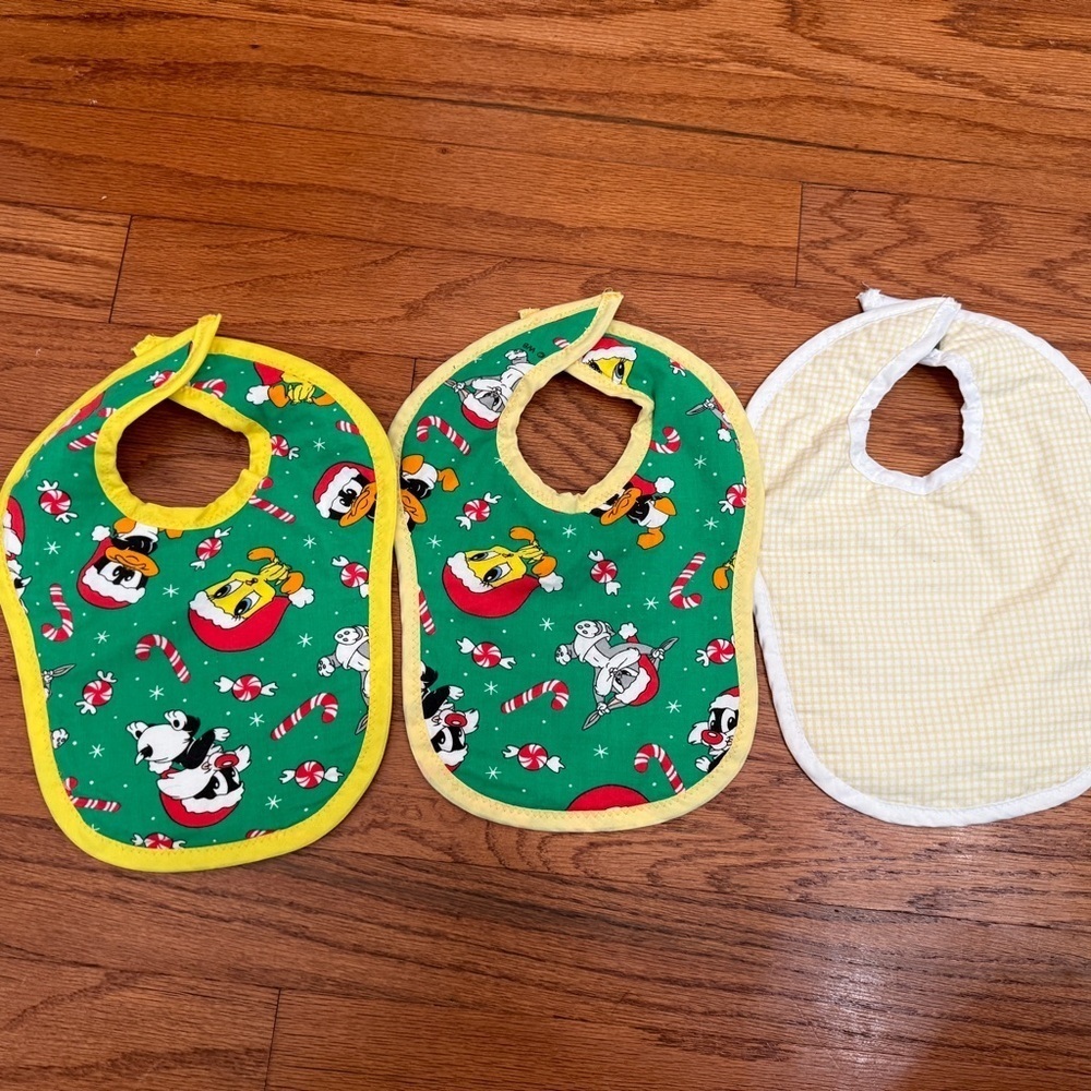 Vintage Bibs Baby Looney Tunes Tweety Sylvester Bugs Bunny